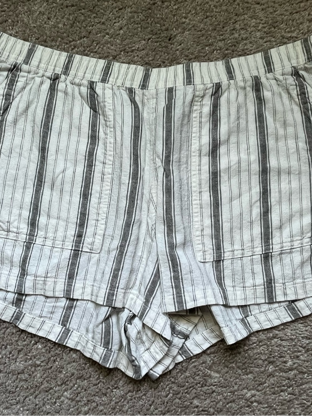 Universal Thread  shorts